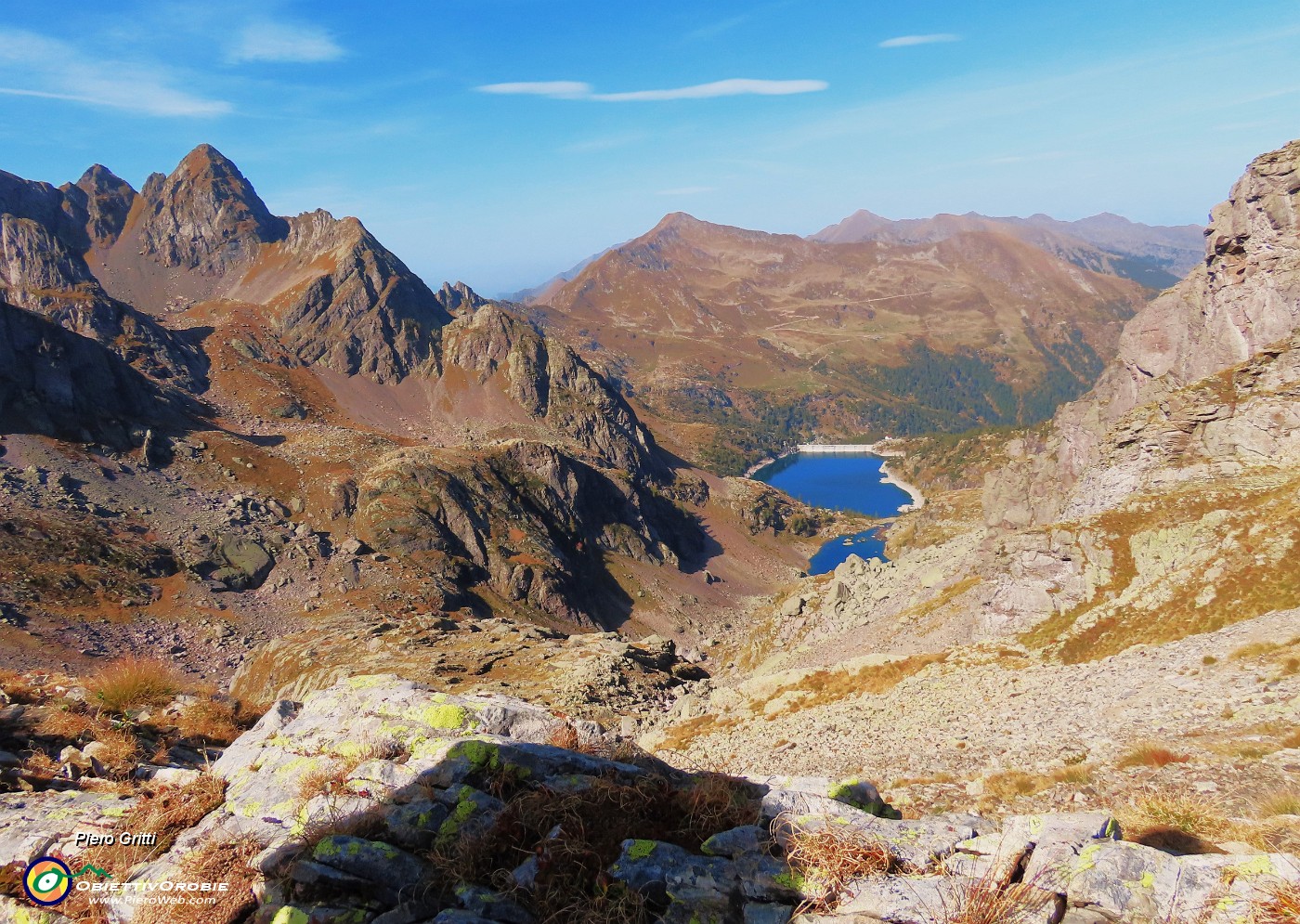 31 Bella vista sulla Valle di Trona coi i laghi di Trona e Zancone.JPG